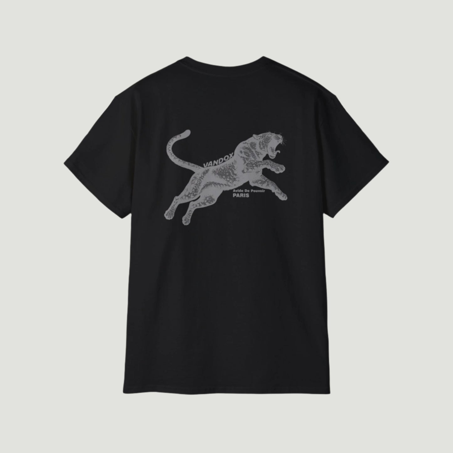 Back view of Deep Black Vandox Noir Pounce T-Shirt with leaping black panther graphic and “Arène de Pouvoir – Paris” inscription. Starboy old money shirt tshirt clothes vandox sacrevandox vandox clothes vandox clothing