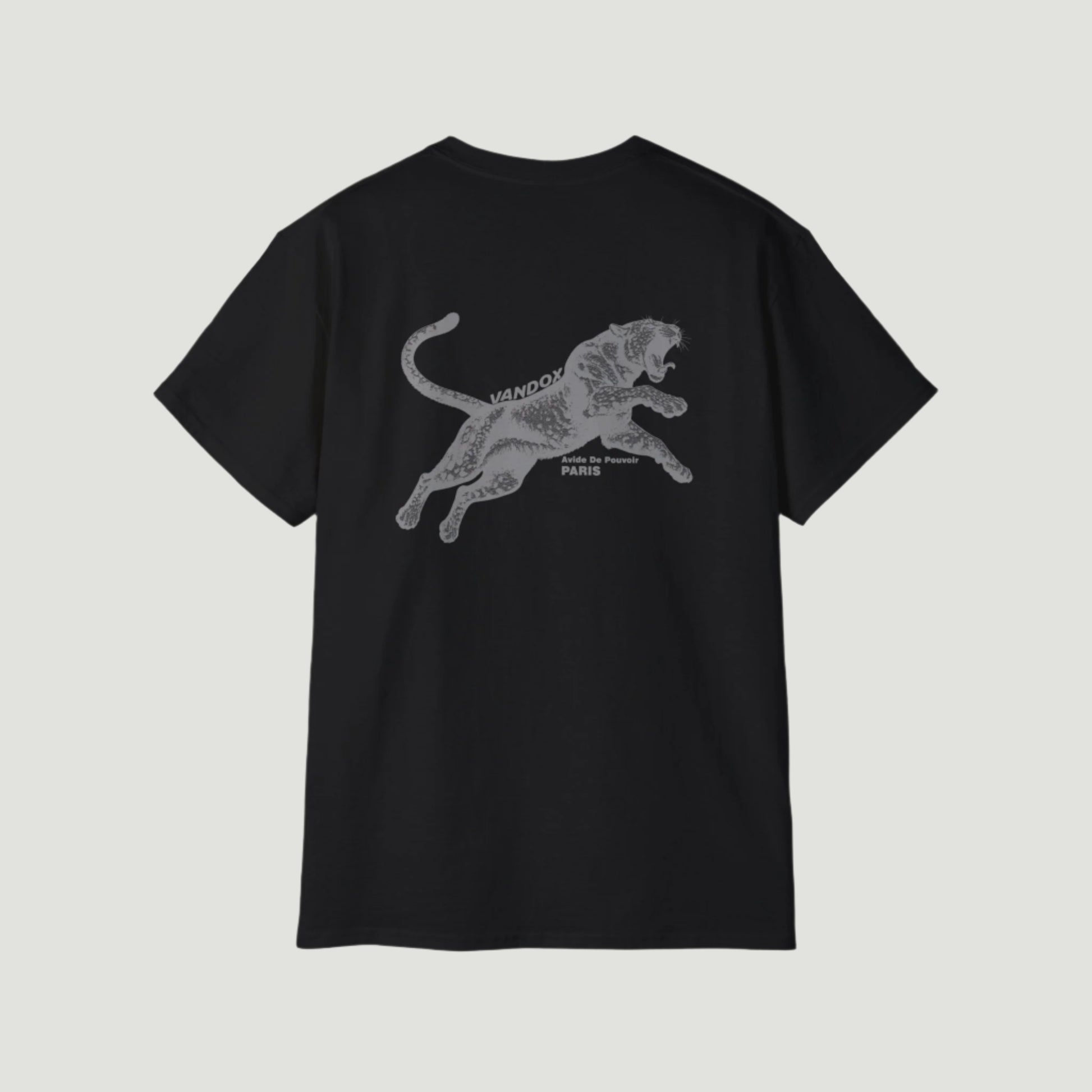 Back view of Deep Black Vandox Noir Pounce T-Shirt with leaping black panther graphic and “Arène de Pouvoir – Paris” inscription. Starboy old money shirt tshirt clothes vandox sacrevandox vandox clothes vandox clothing