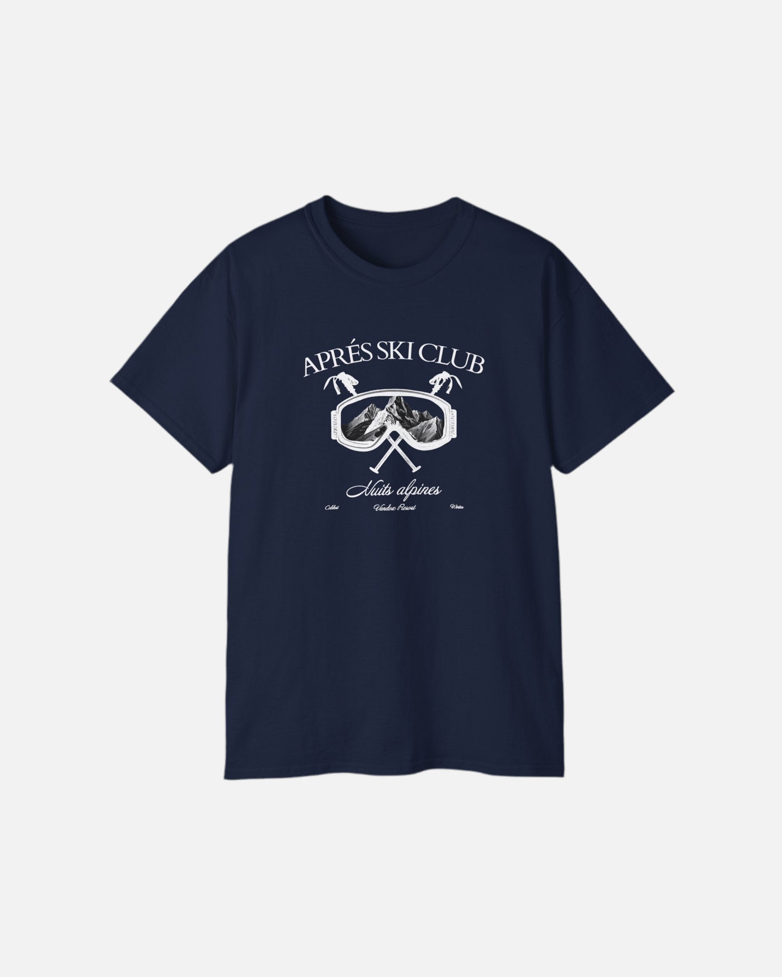 Front view of the deep dark blue navy Ski Society T-Shirt by Vandox with alpine ski goggle graphic and “Après Ski Club” text. Starboy old money shirt tshirt clothes vandox sacrevandox vandox clothes vandox clothing